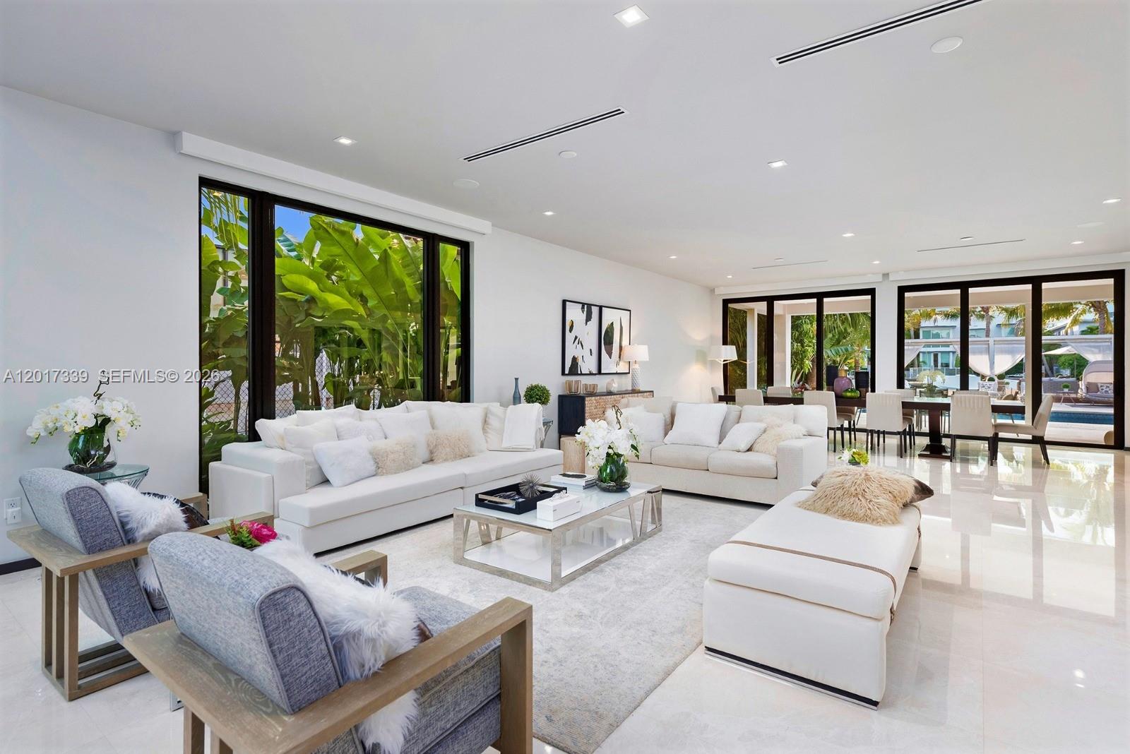 3734 Chase Ave Miami Beach, FL 33140