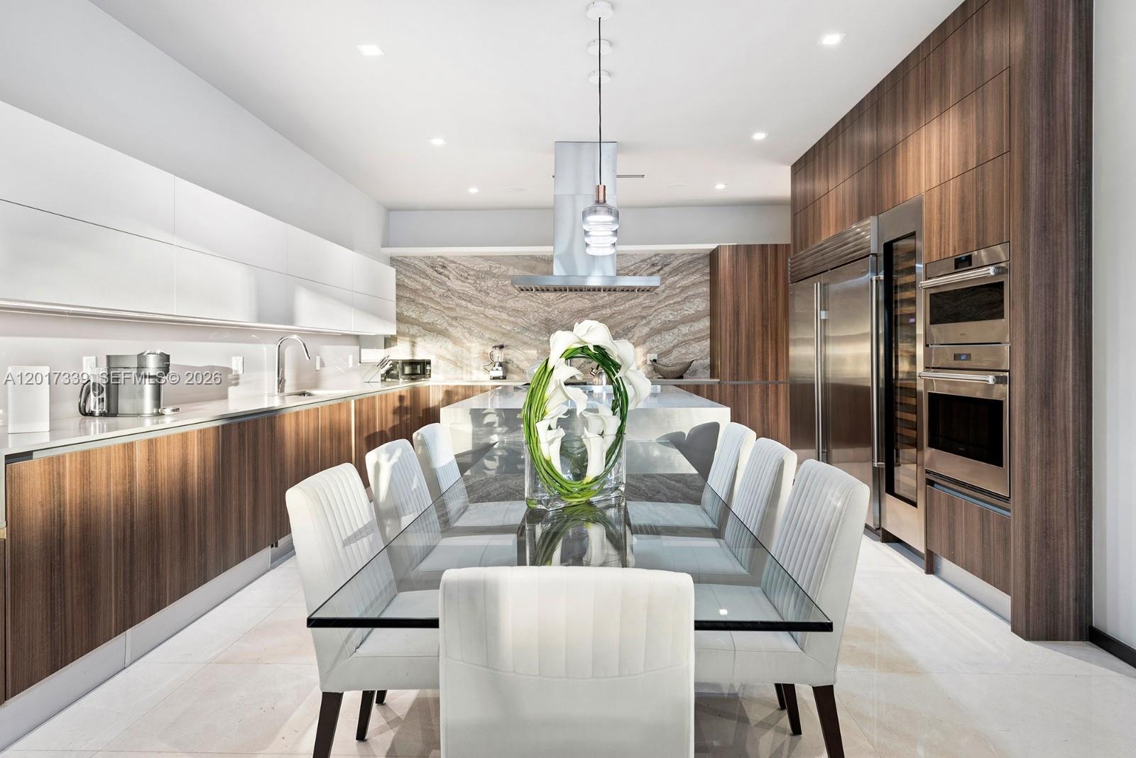 3734 Chase Ave Miami Beach, FL 33140