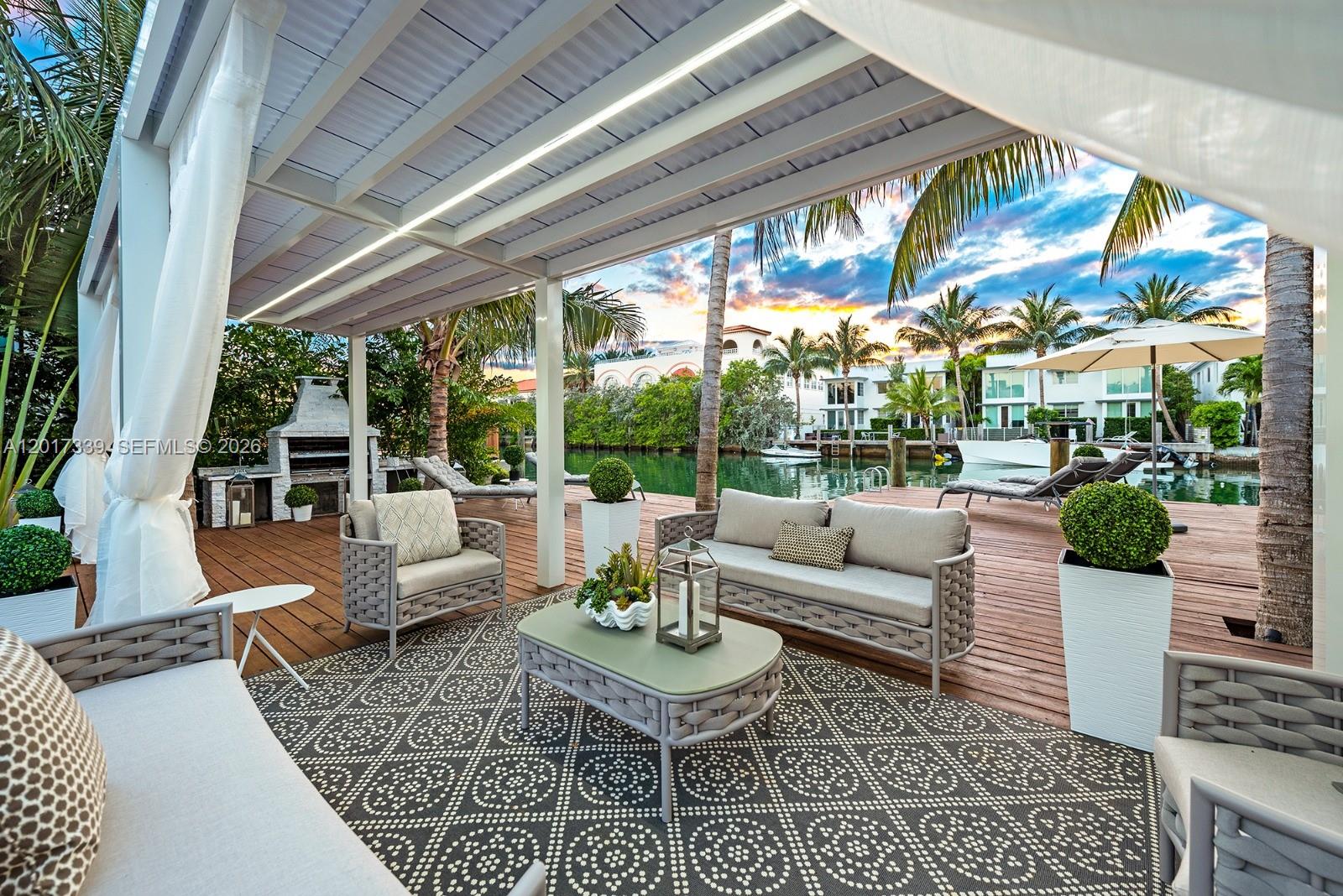 3734 Chase Ave Miami Beach, FL 33140