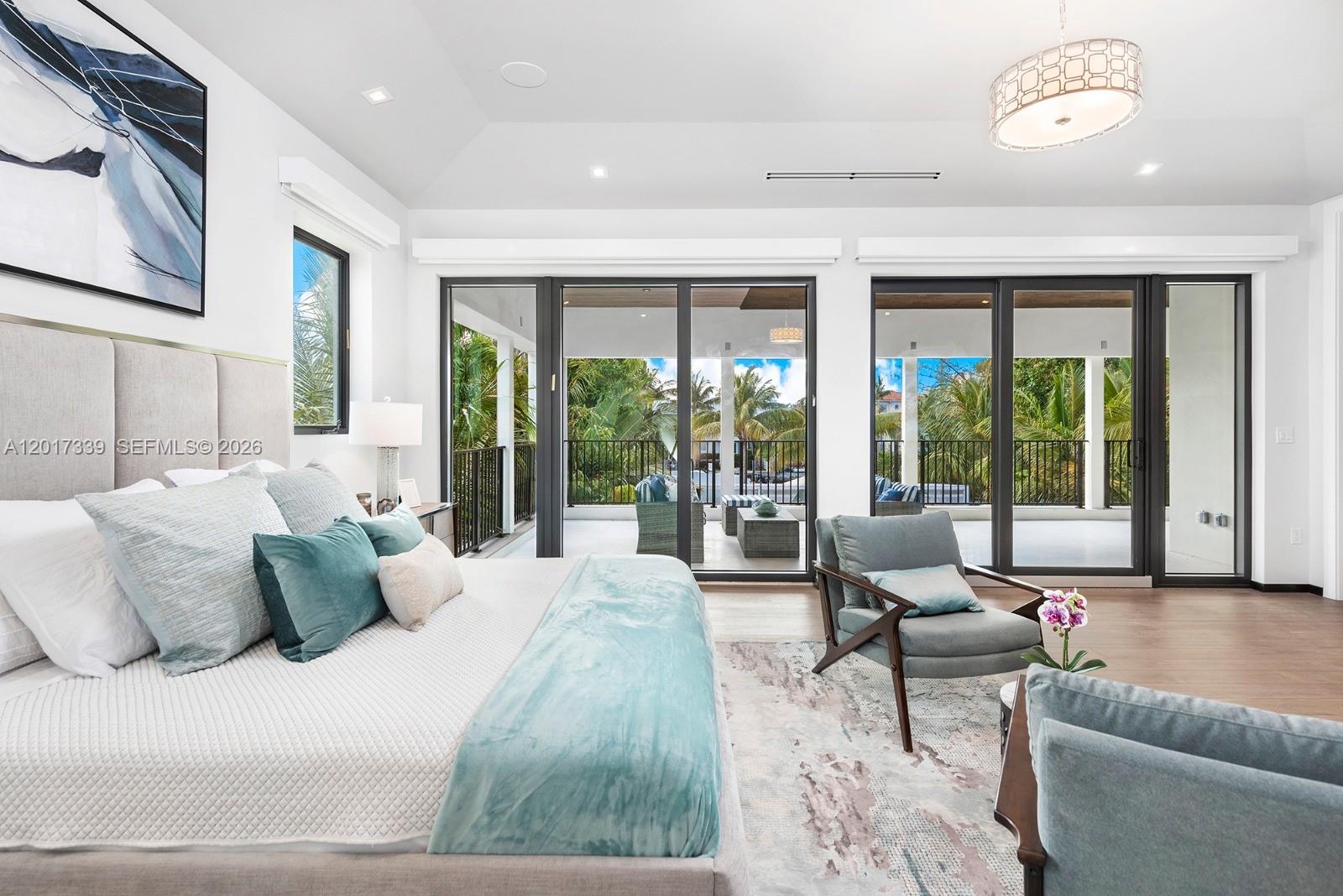 3734 Chase Ave Miami Beach, FL 33140