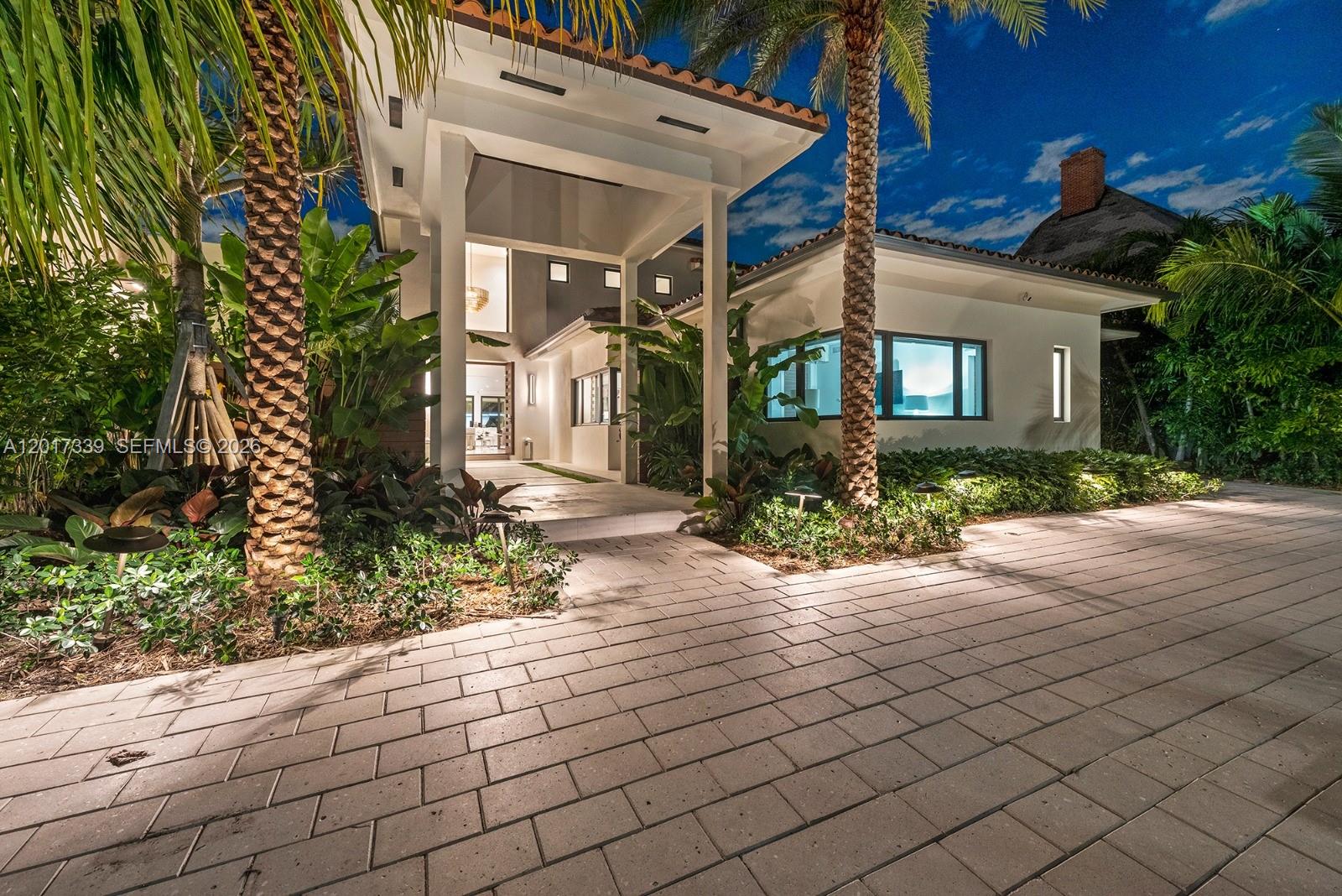 3734 Chase Ave Miami Beach, FL 33140