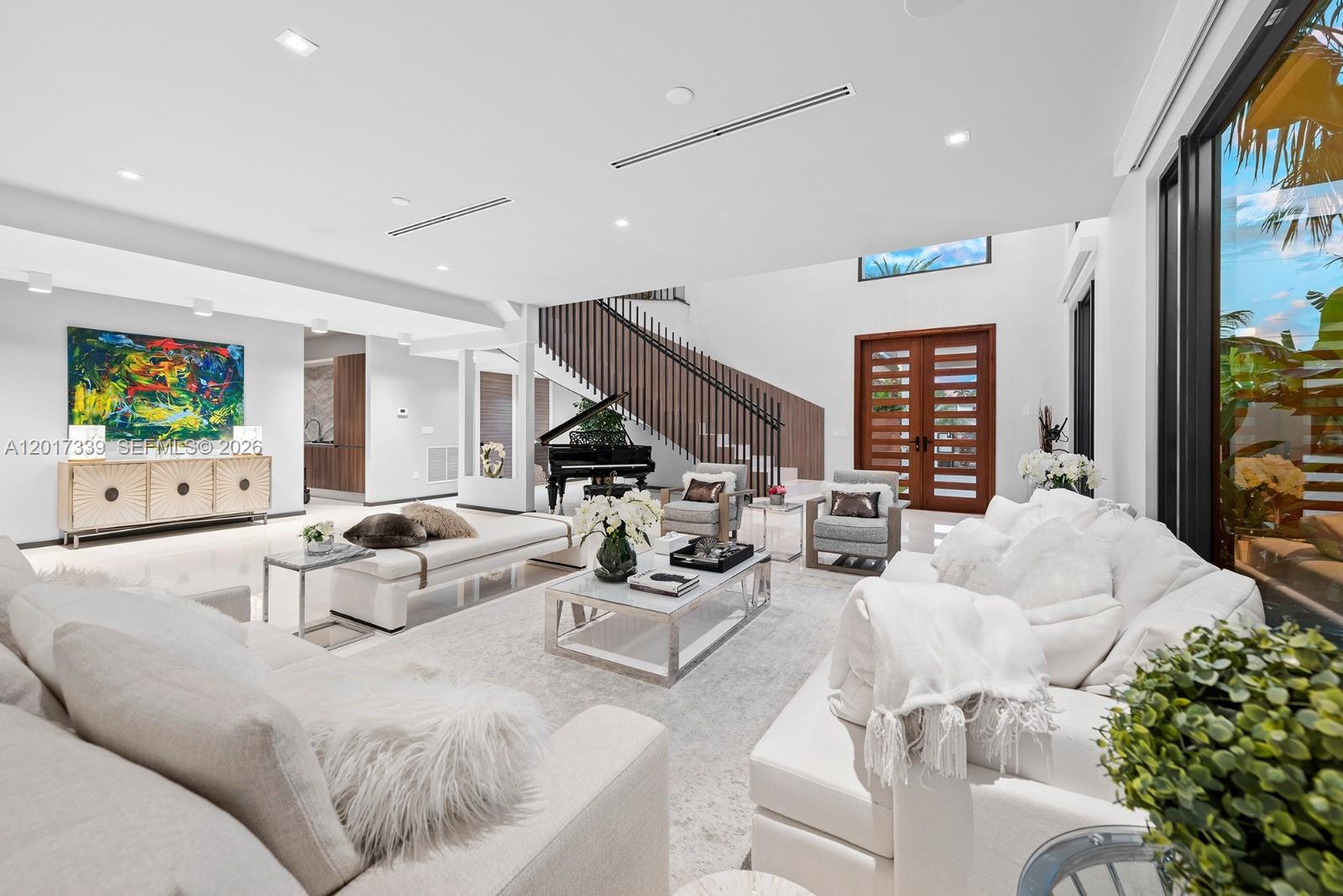 3734 Chase Ave Miami Beach, FL 33140