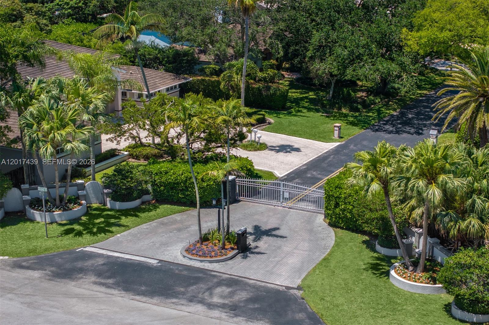 10040 SW 124th St Miami, FL 33176