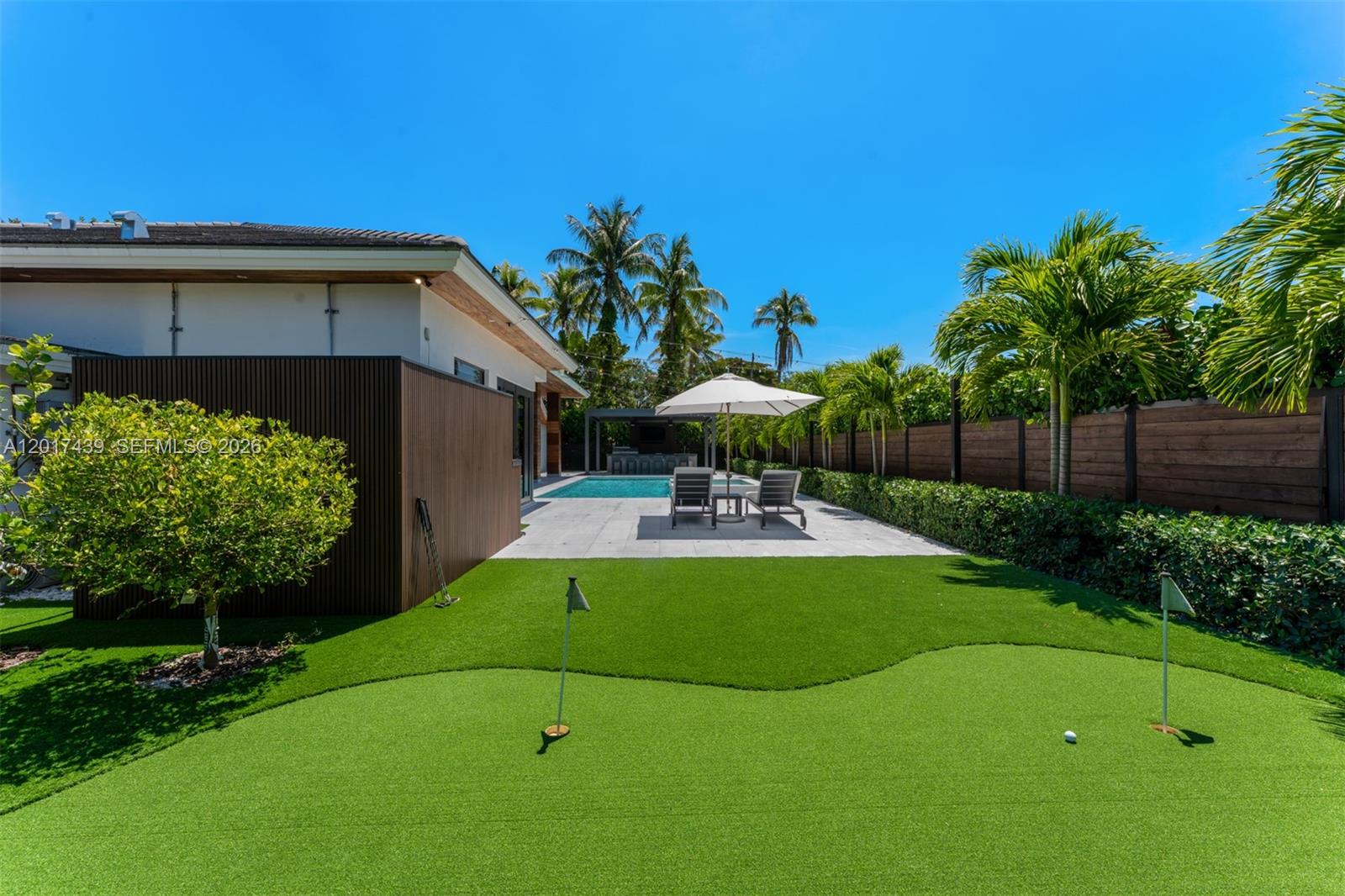 10040 SW 124th St Miami, FL 33176