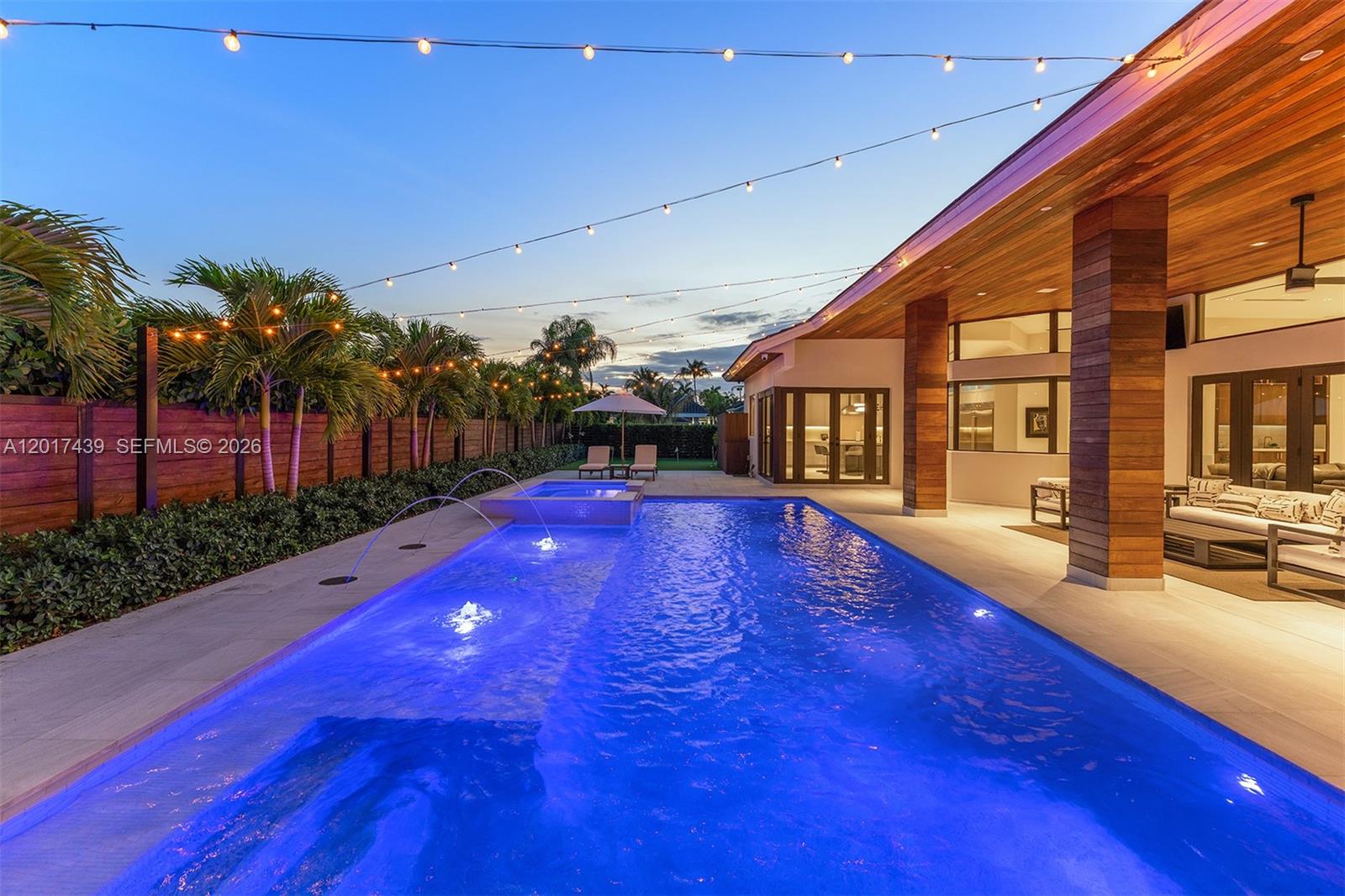 10040 SW 124th St Miami, FL 33176