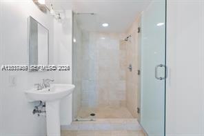 6365 Collins Ave #3309 Miami Beach, FL 33141