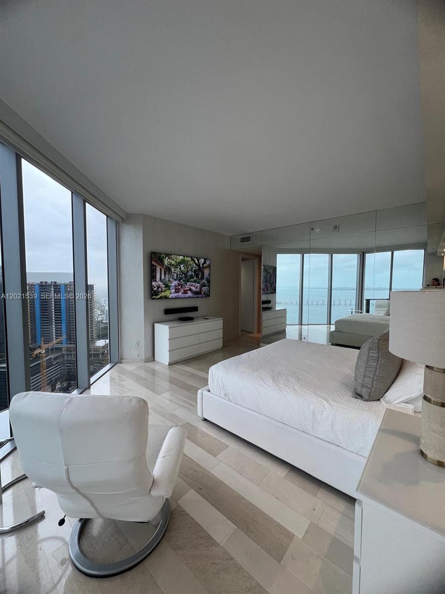 image Brickell House12