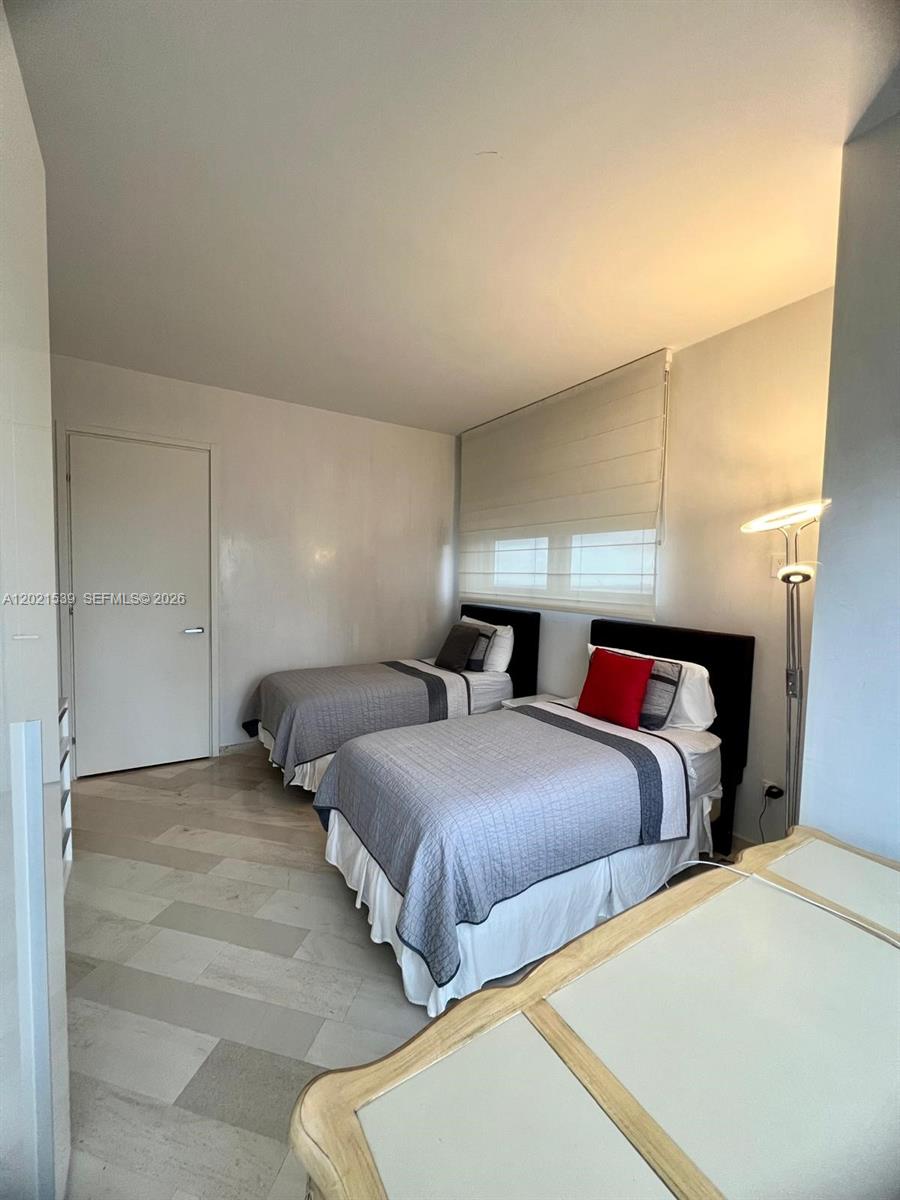 image Brickell House24