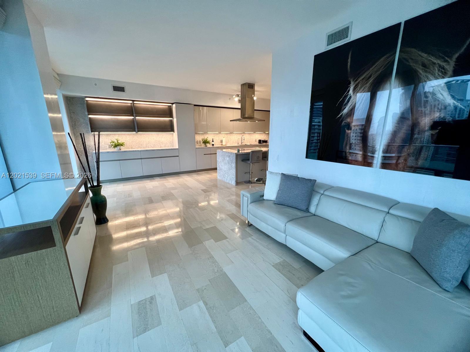 image Brickell House7