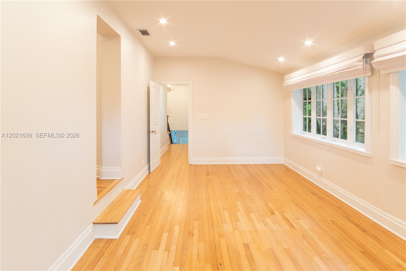 1257 Mariola Ct Coral Gables, FL 33134