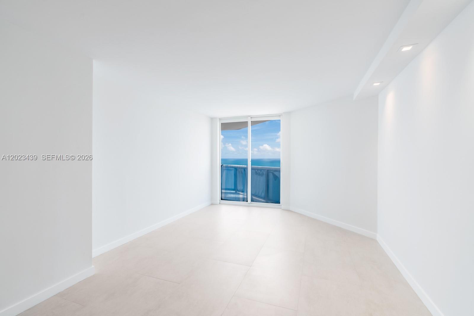 6301 Collins Ave #2502 Miami Beach, FL 33141