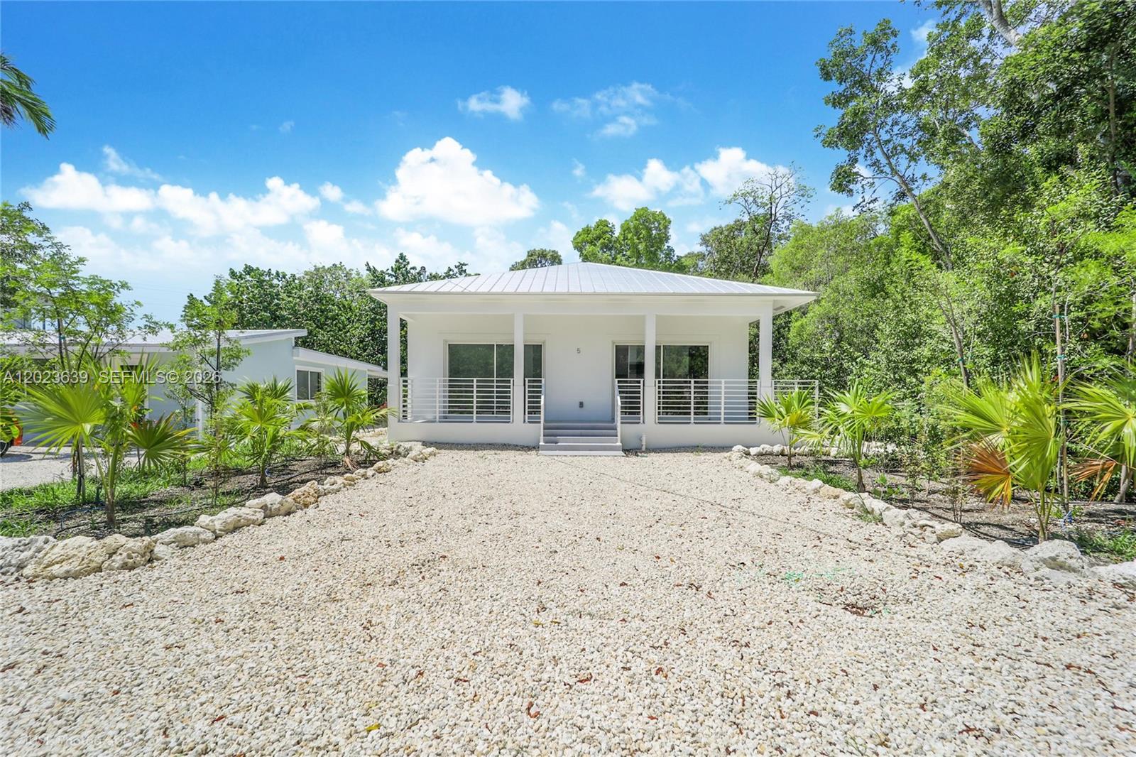 5 Bowen Dr
