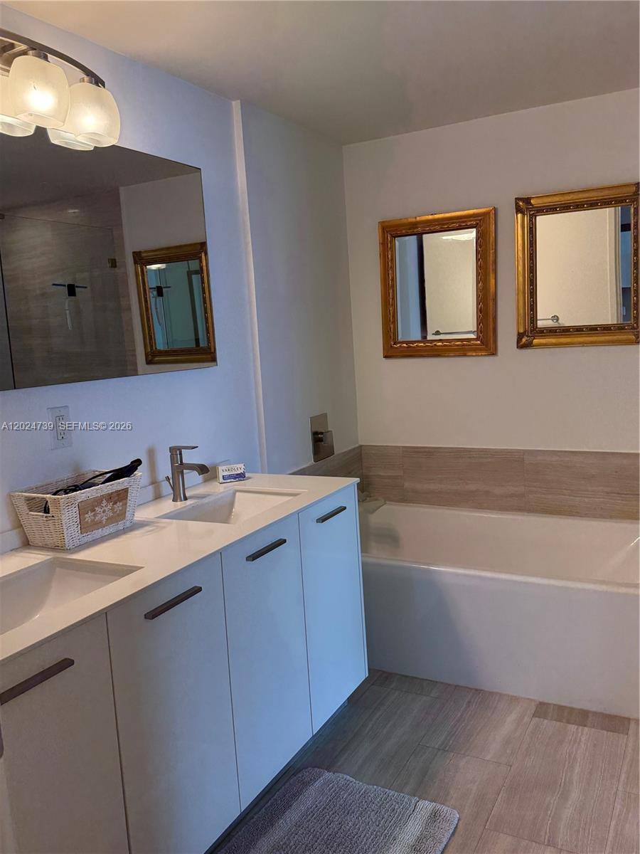 image Brickell House24