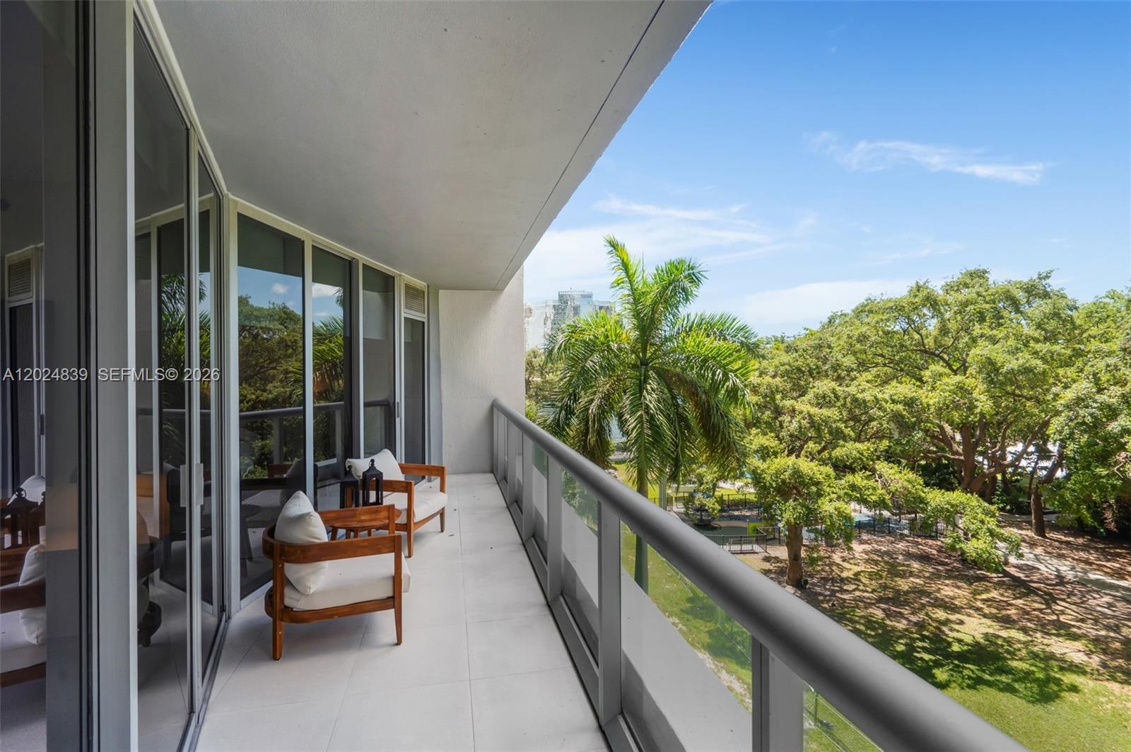 495 Brickell Ave #409 Miami, FL 33131