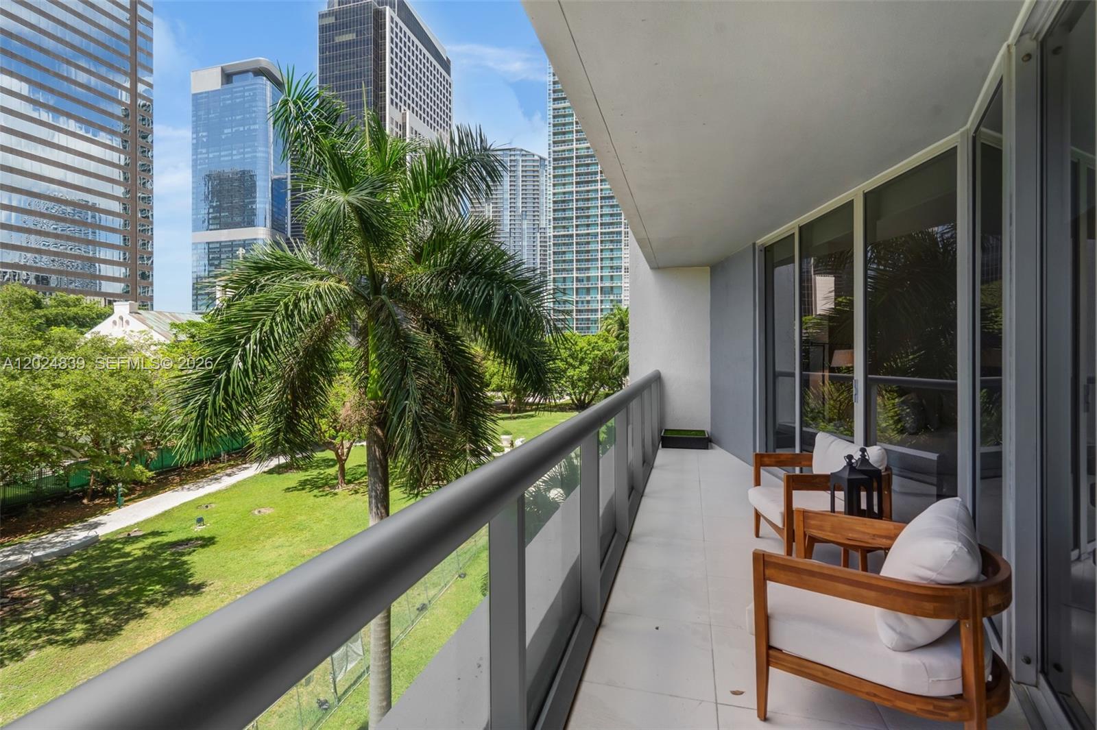 495 Brickell Ave #409 Miami, FL 33131
