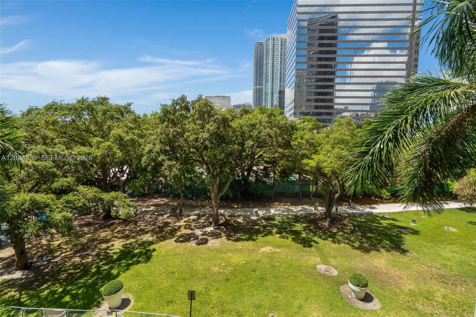 495 Brickell Ave #409 Miami, FL 33131