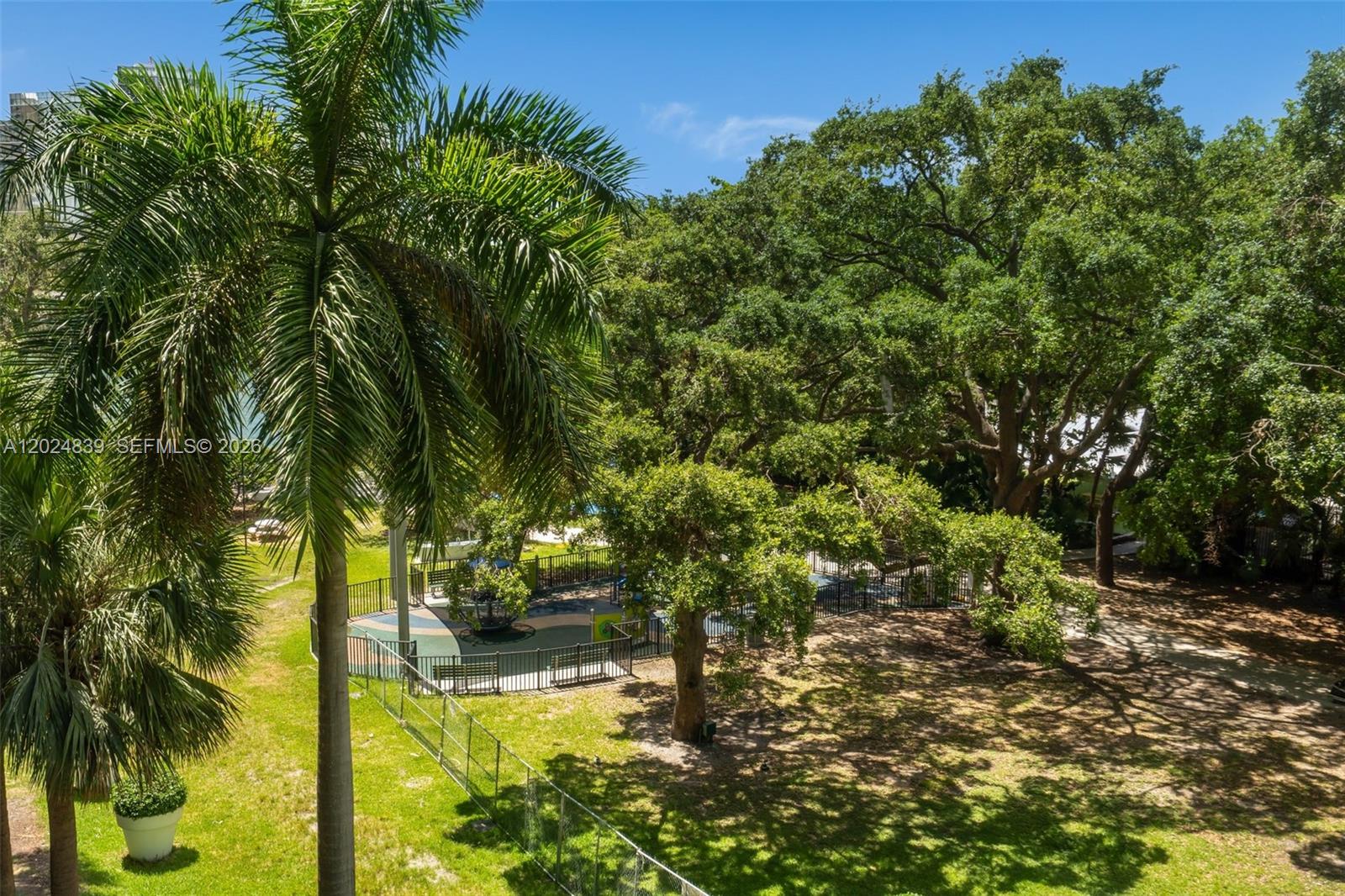 495 Brickell Ave #409 Miami, FL 33131