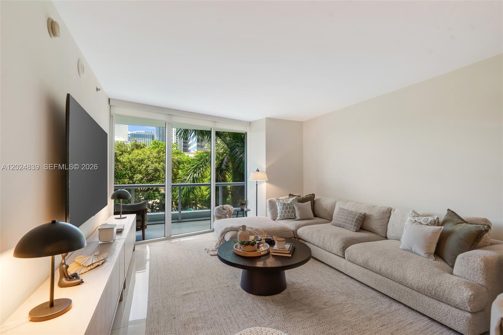 495 Brickell Ave #409 Miami, FL 33131