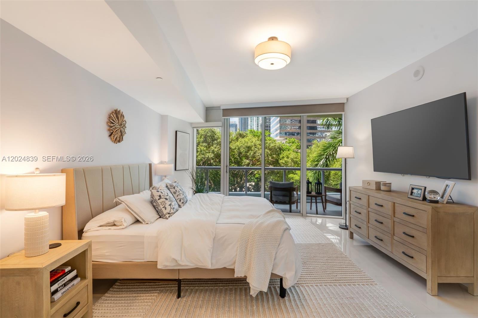 495 Brickell Ave #409 Miami, FL 33131