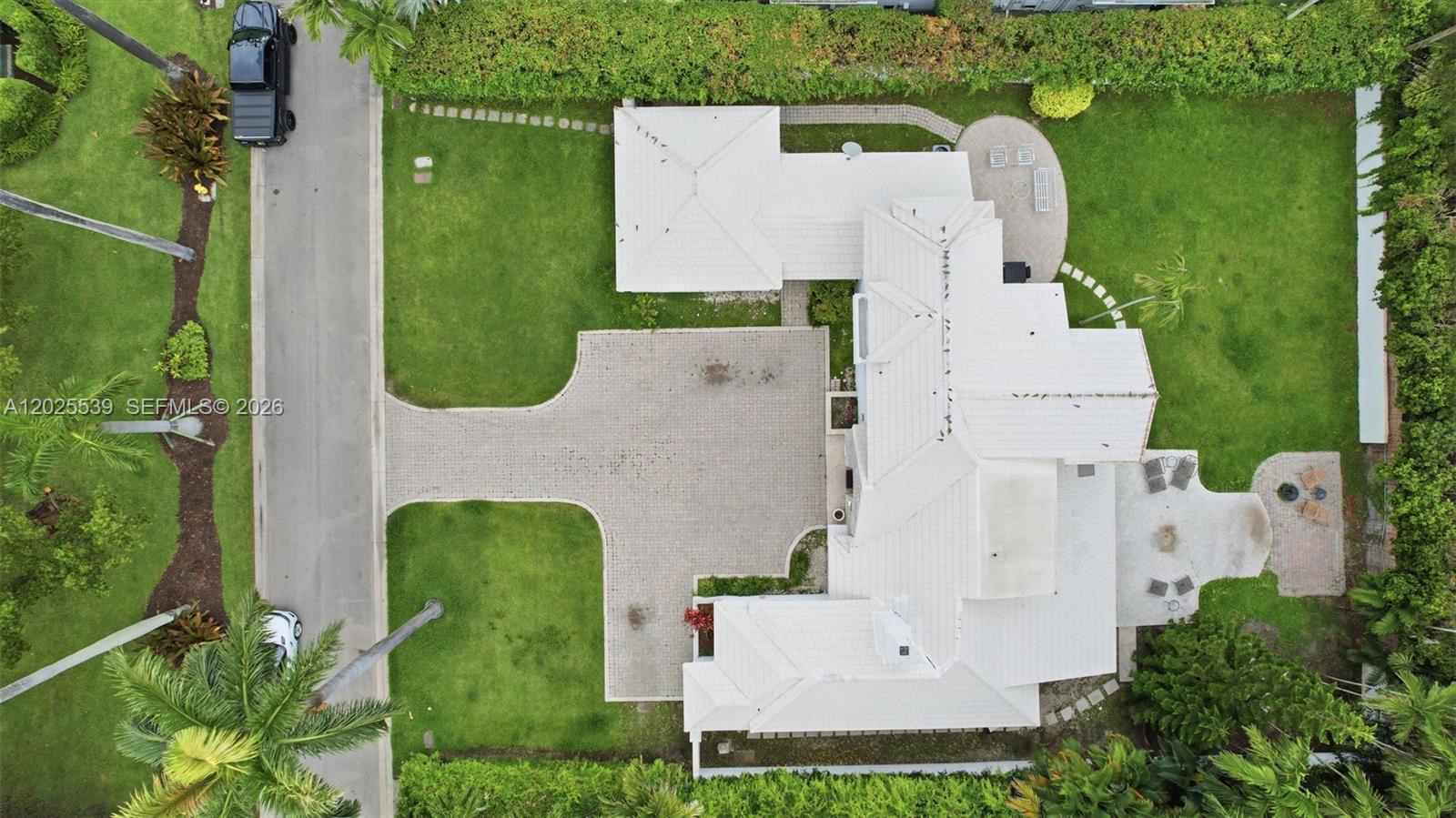 2535 Sunset Miami Beach, FL 33140