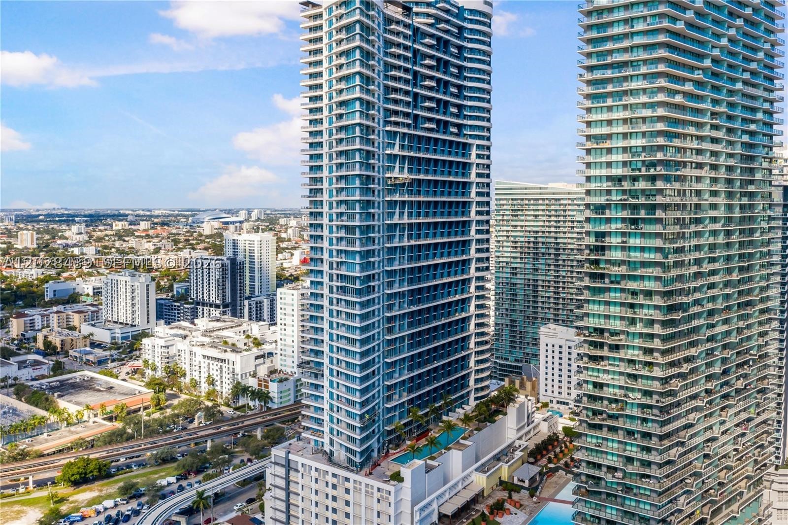 image Infinity at Brickell11