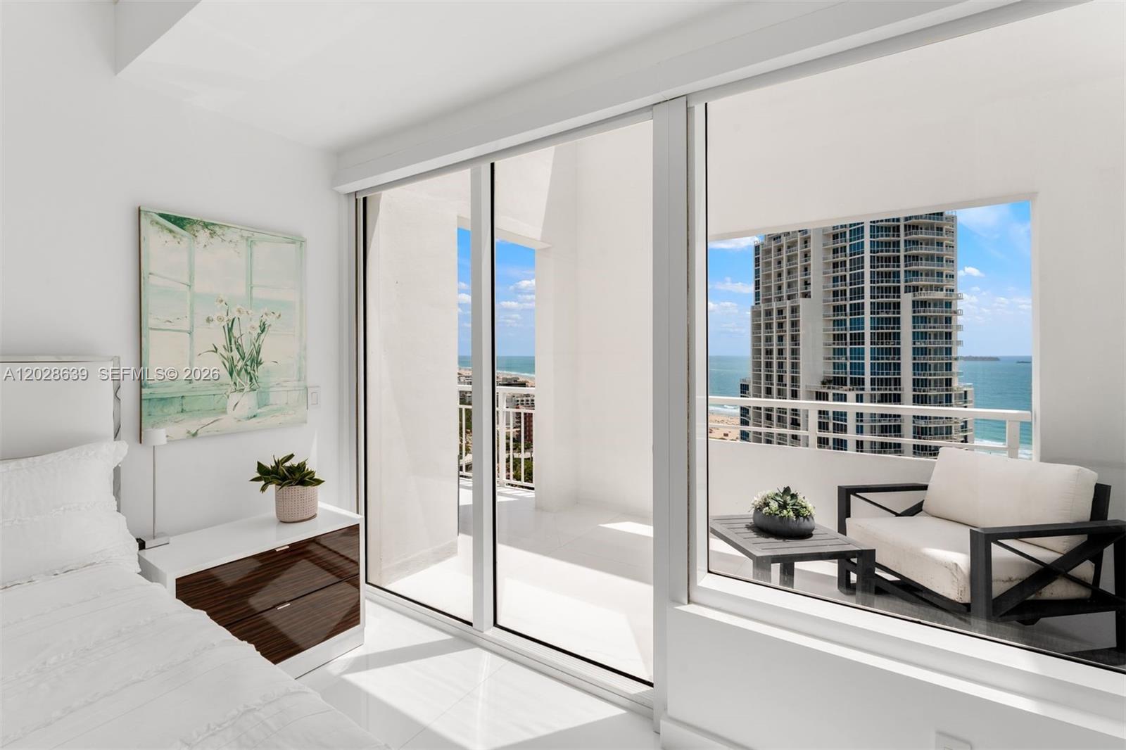 400 S Pointe Dr #PH2502 Miami Beach, FL 33139