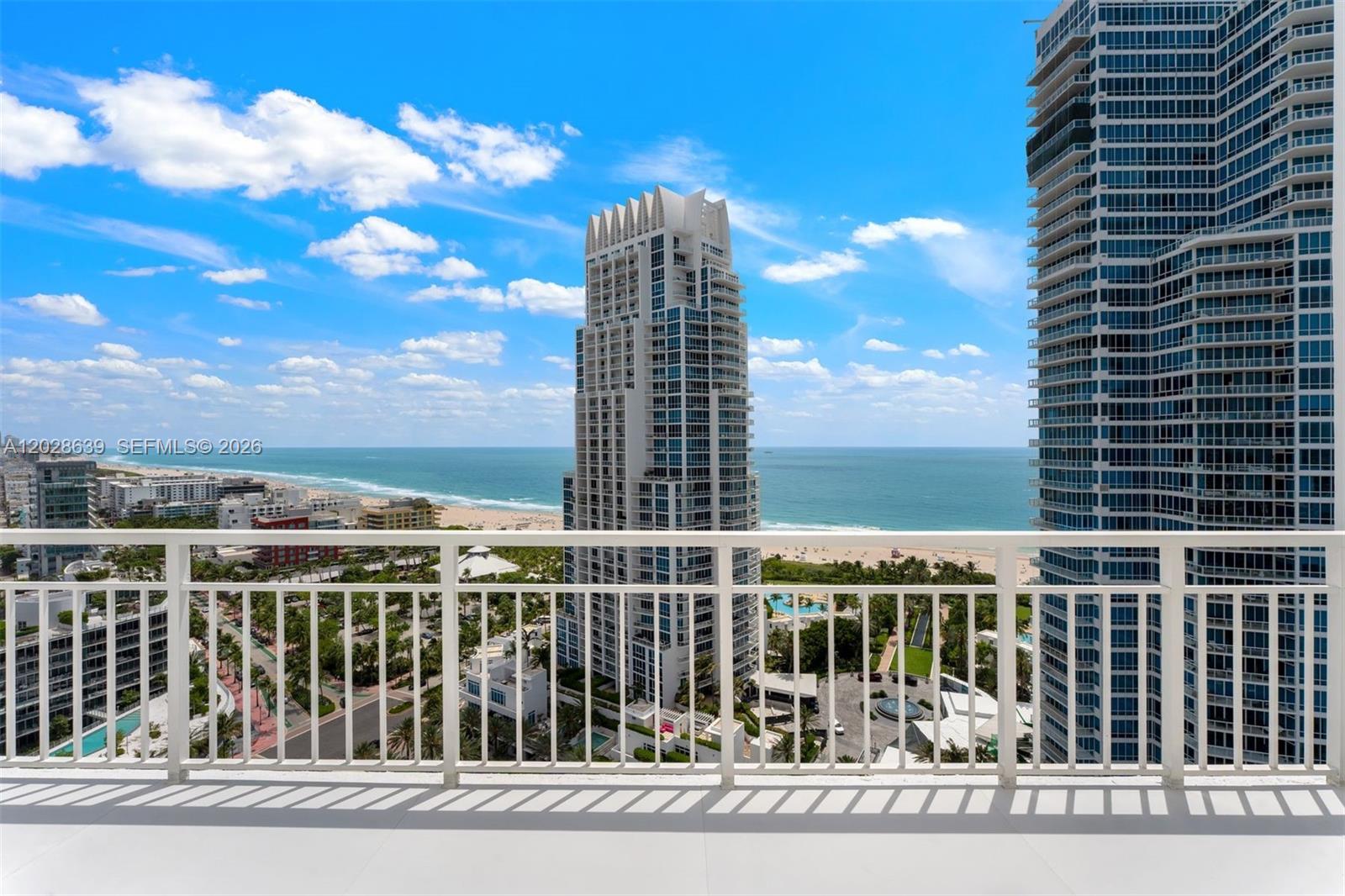 400 S Pointe Dr #PH2502 Miami Beach, FL 33139