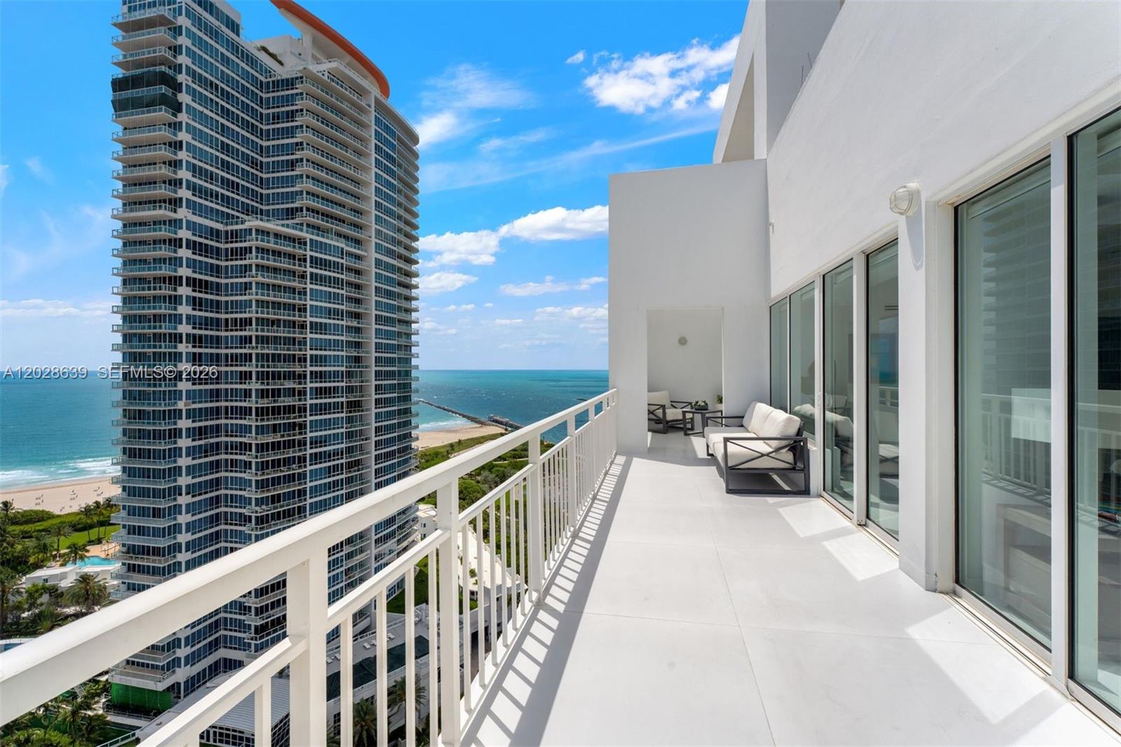 400 S Pointe Dr #PH2502 Miami Beach, FL 33139