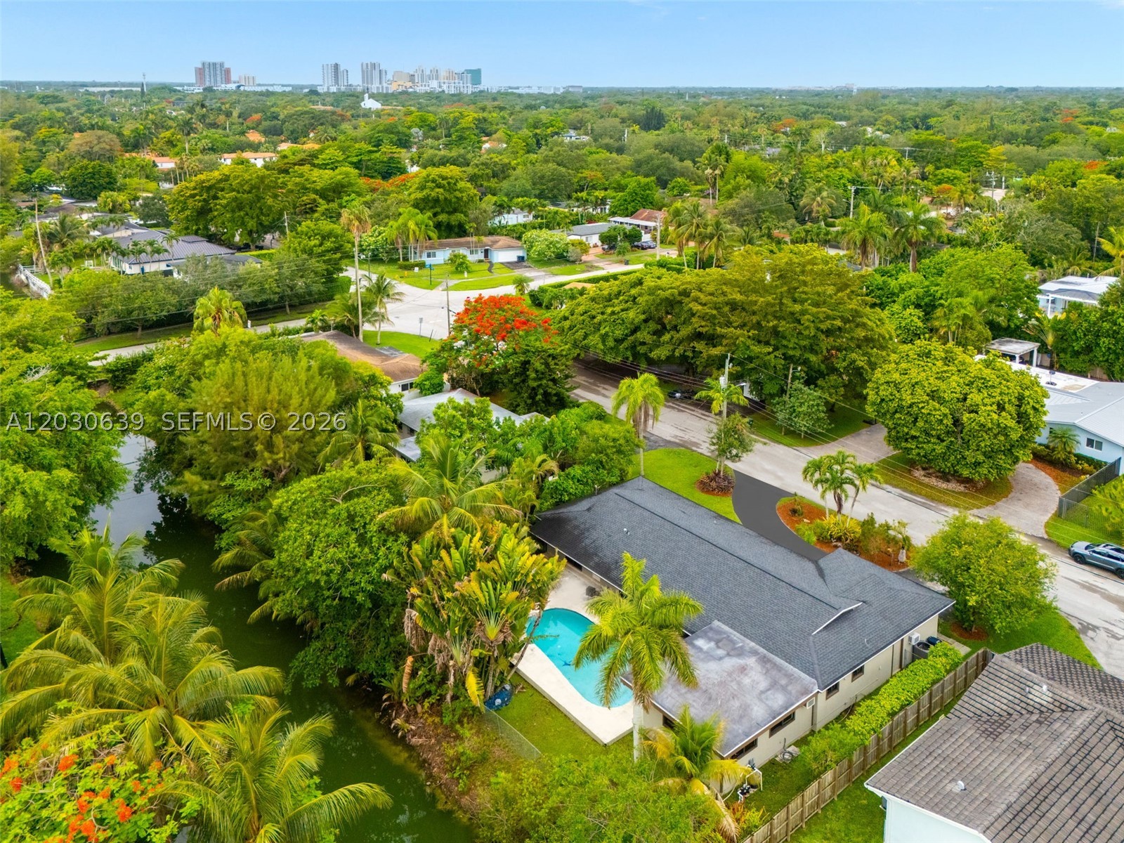 6311 SW 65th Ave South Miami, FL 33143