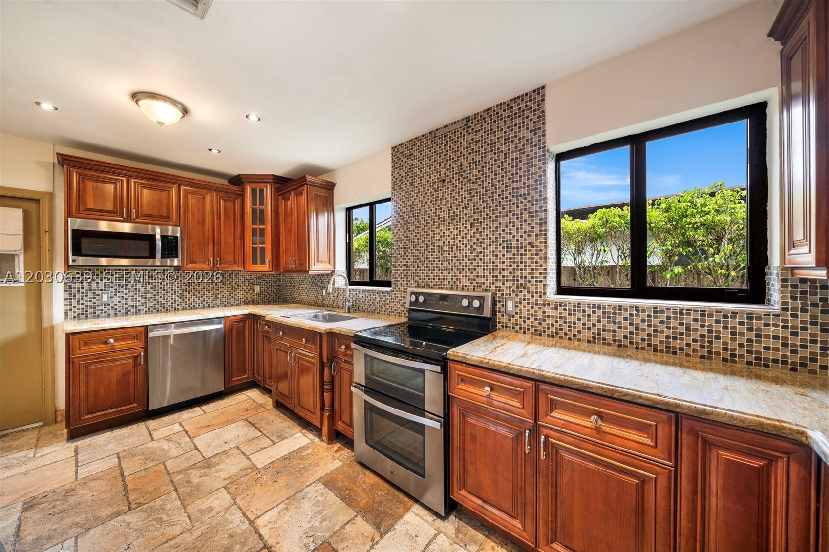 6311 SW 65th Ave South Miami, FL 33143