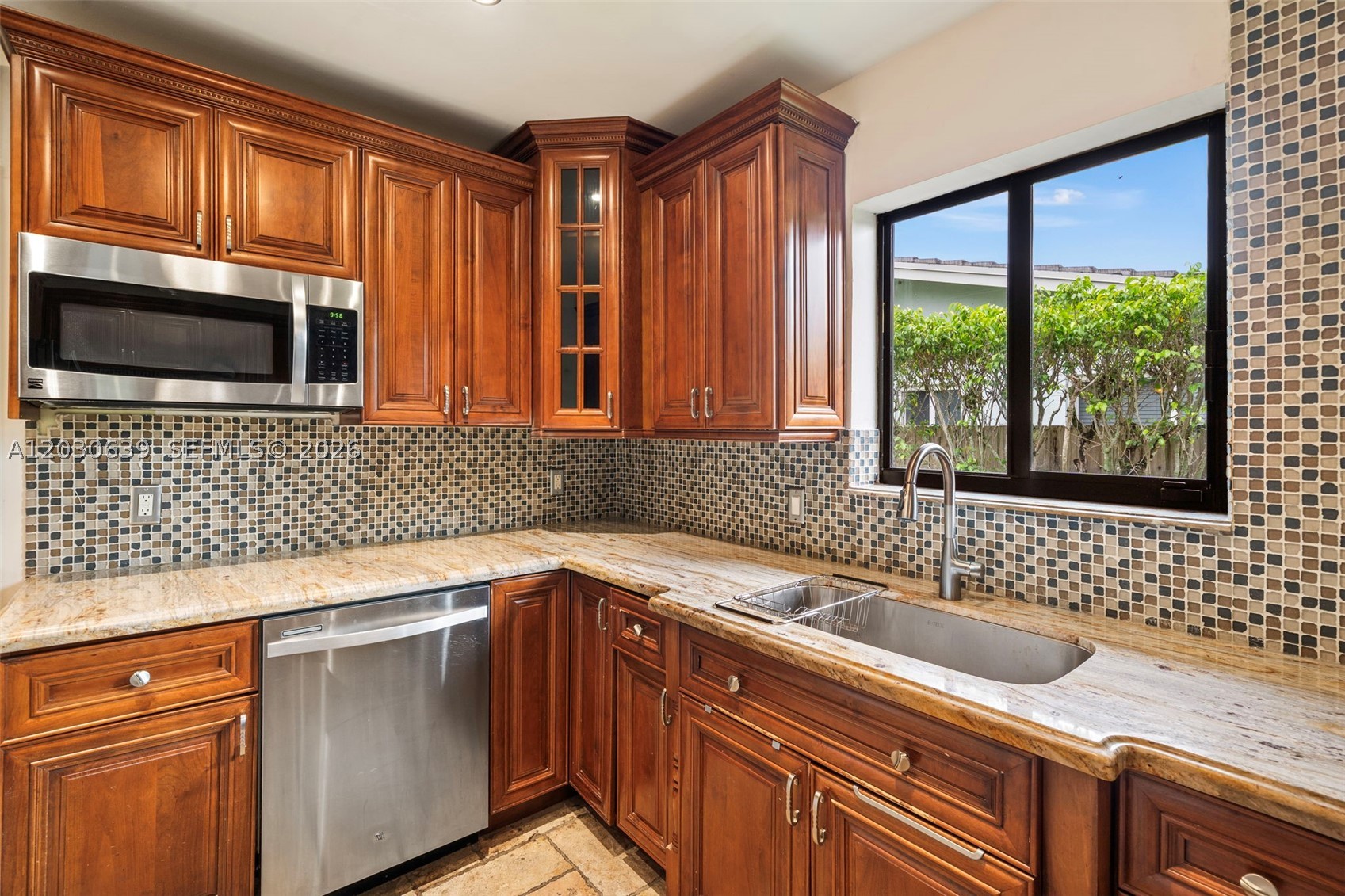 6311 SW 65th Ave South Miami, FL 33143
