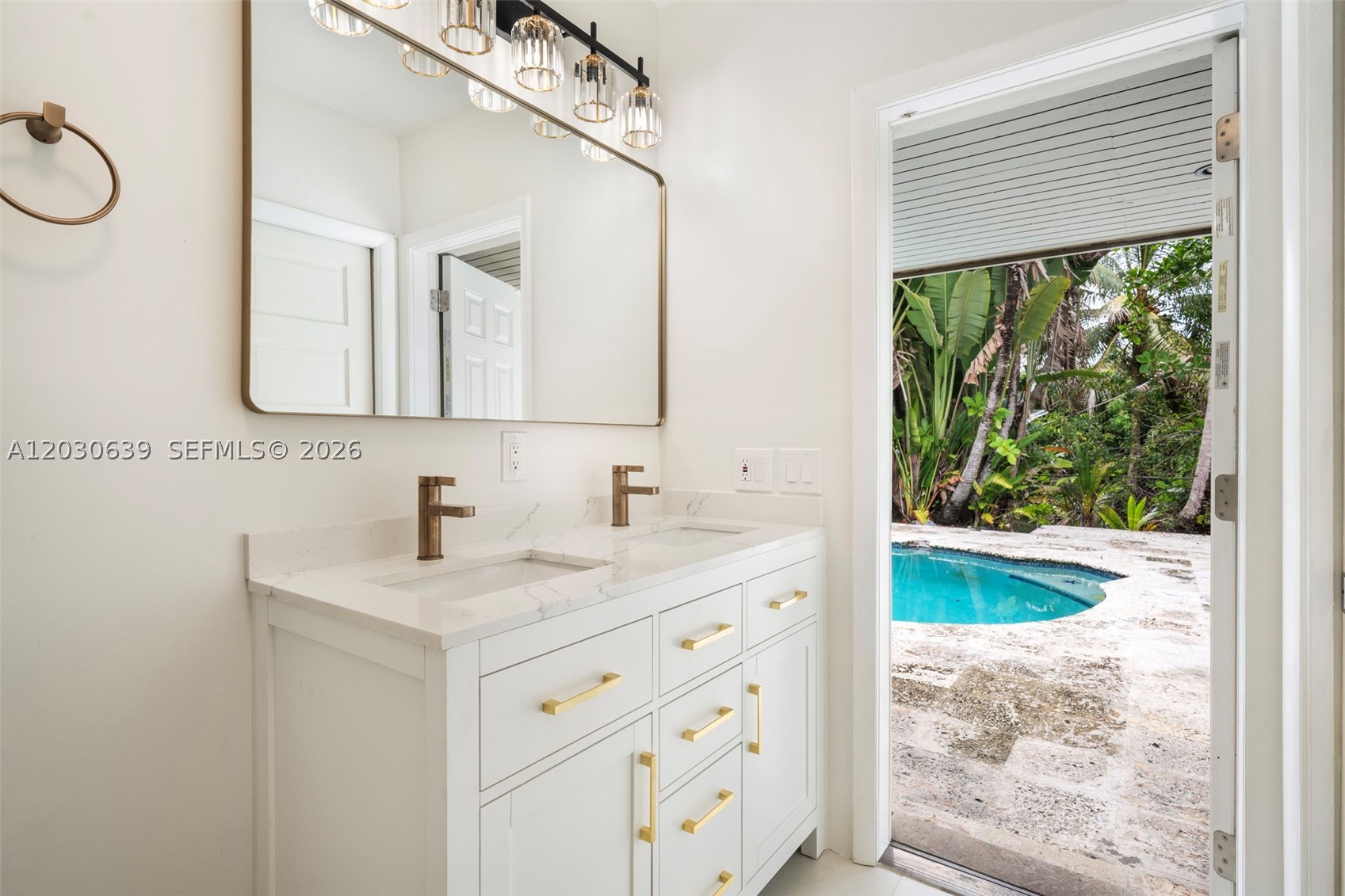 6311 SW 65th Ave South Miami, FL 33143