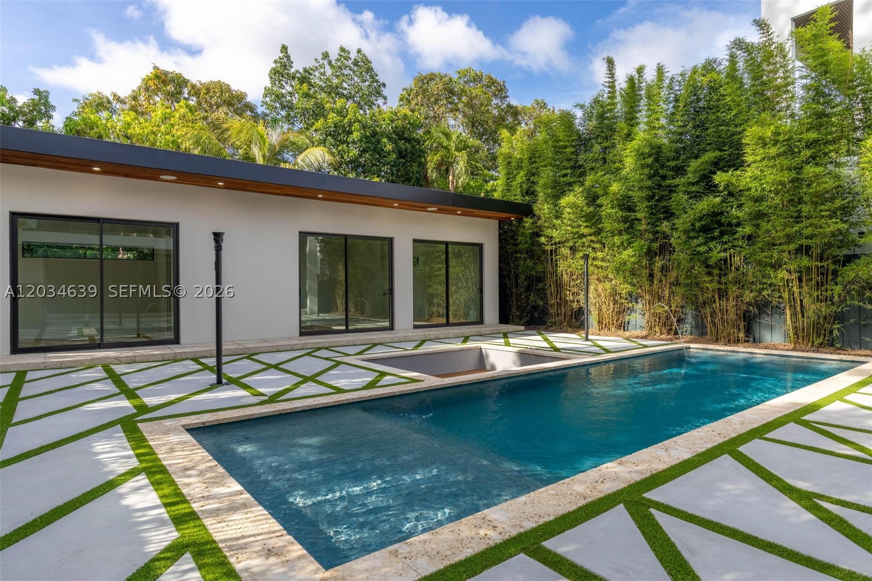 43 NW 42nd St Miami, FL 33127