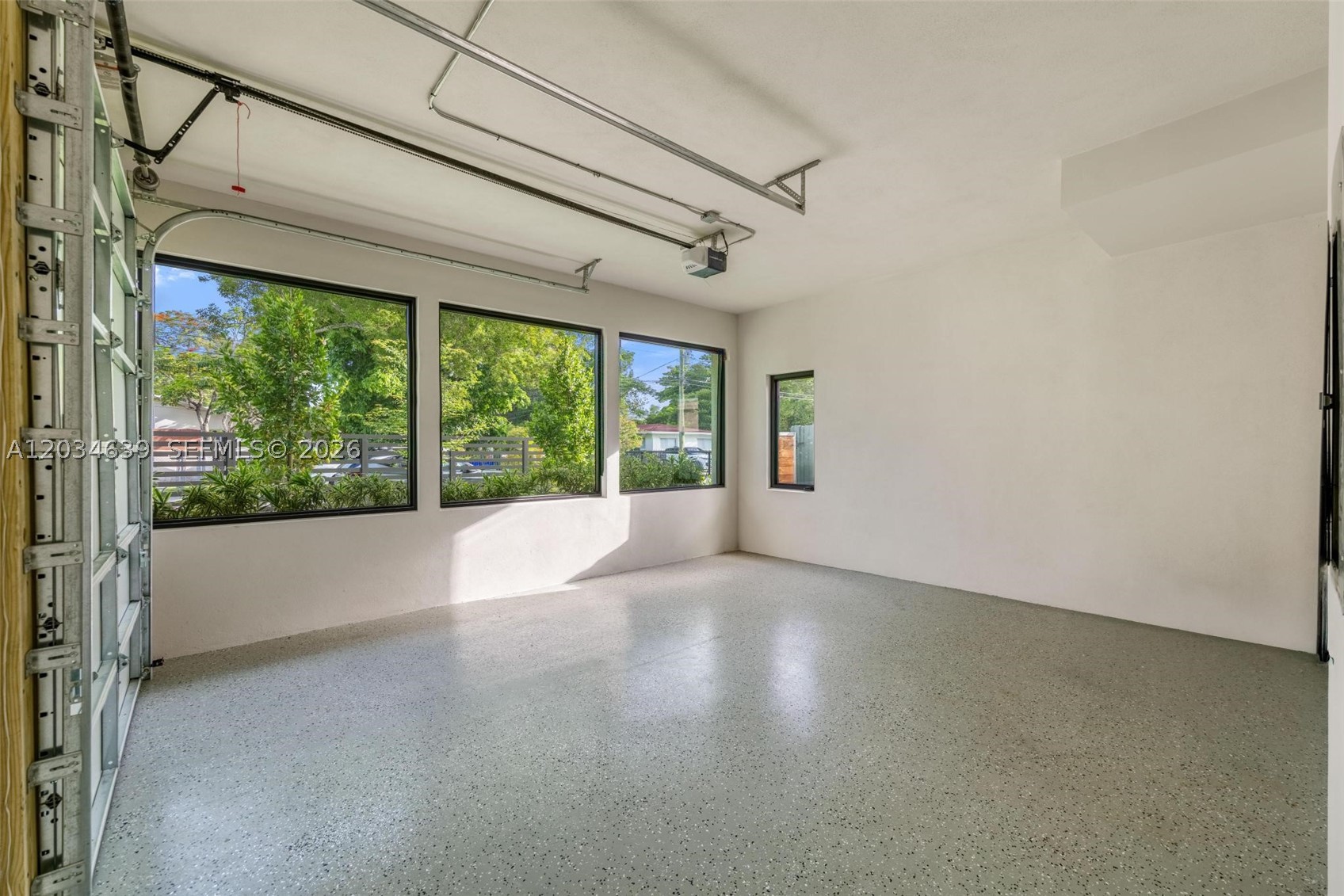 43 NW 42nd St Miami, FL 33127