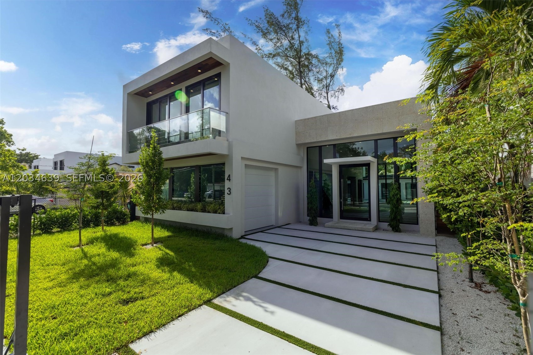 43 NW 42nd St Miami, FL 33127