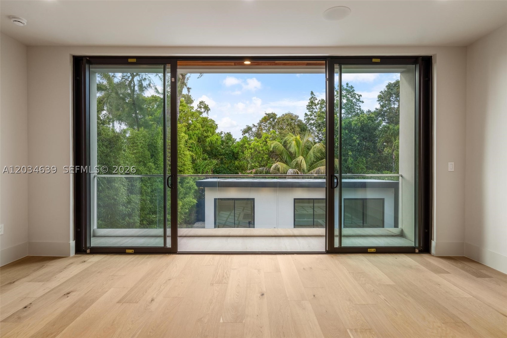 43 NW 42nd St Miami, FL 33127