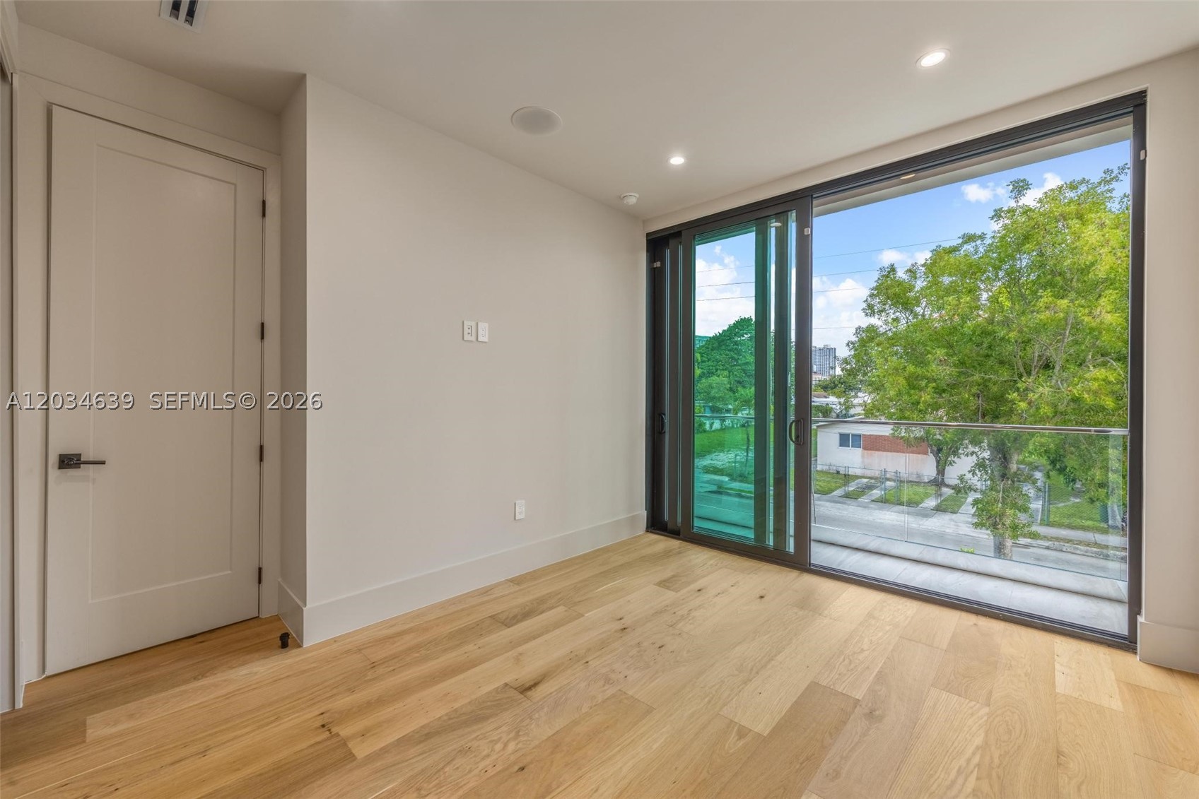 43 NW 42nd St Miami, FL 33127