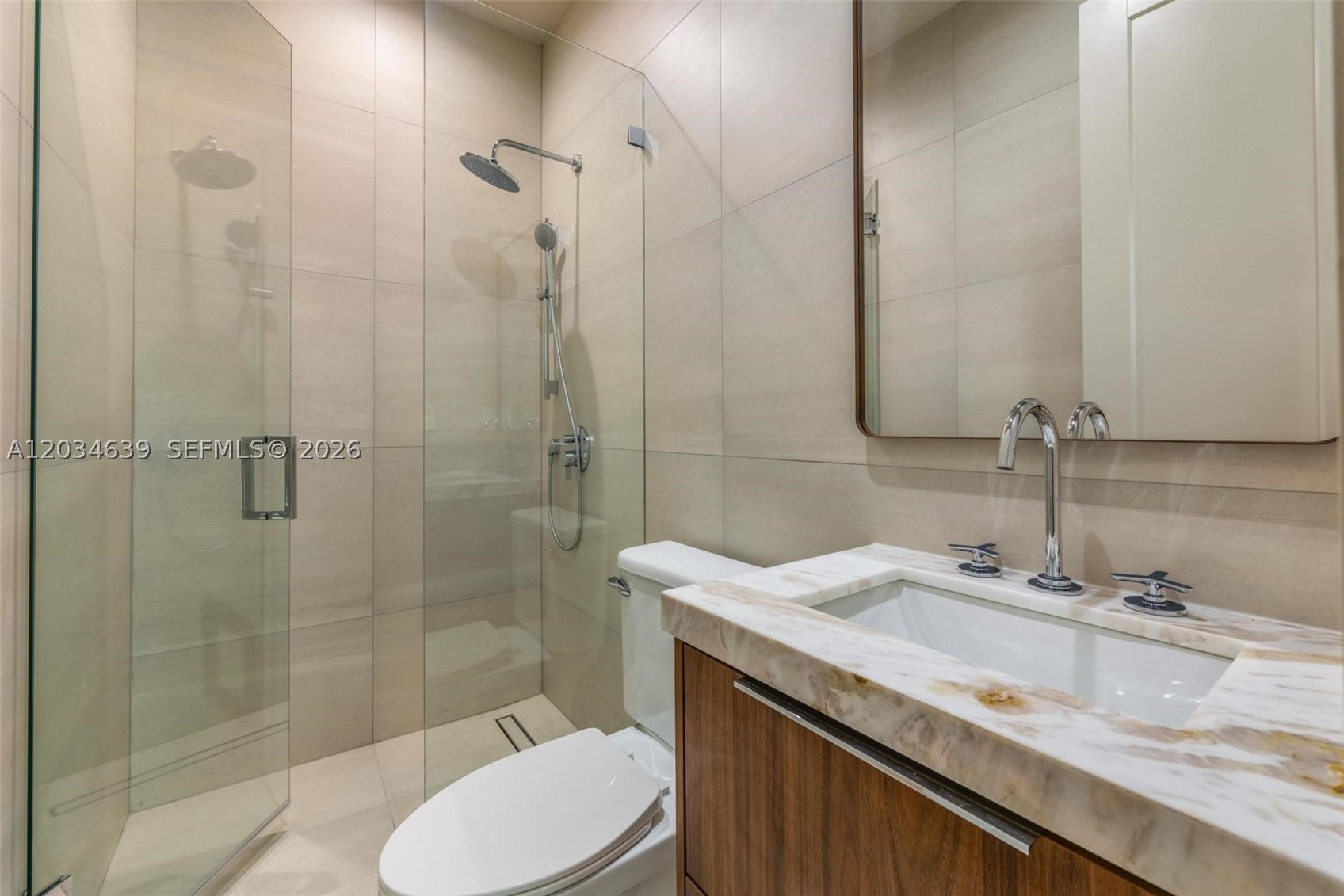 43 NW 42nd St Miami, FL 33127