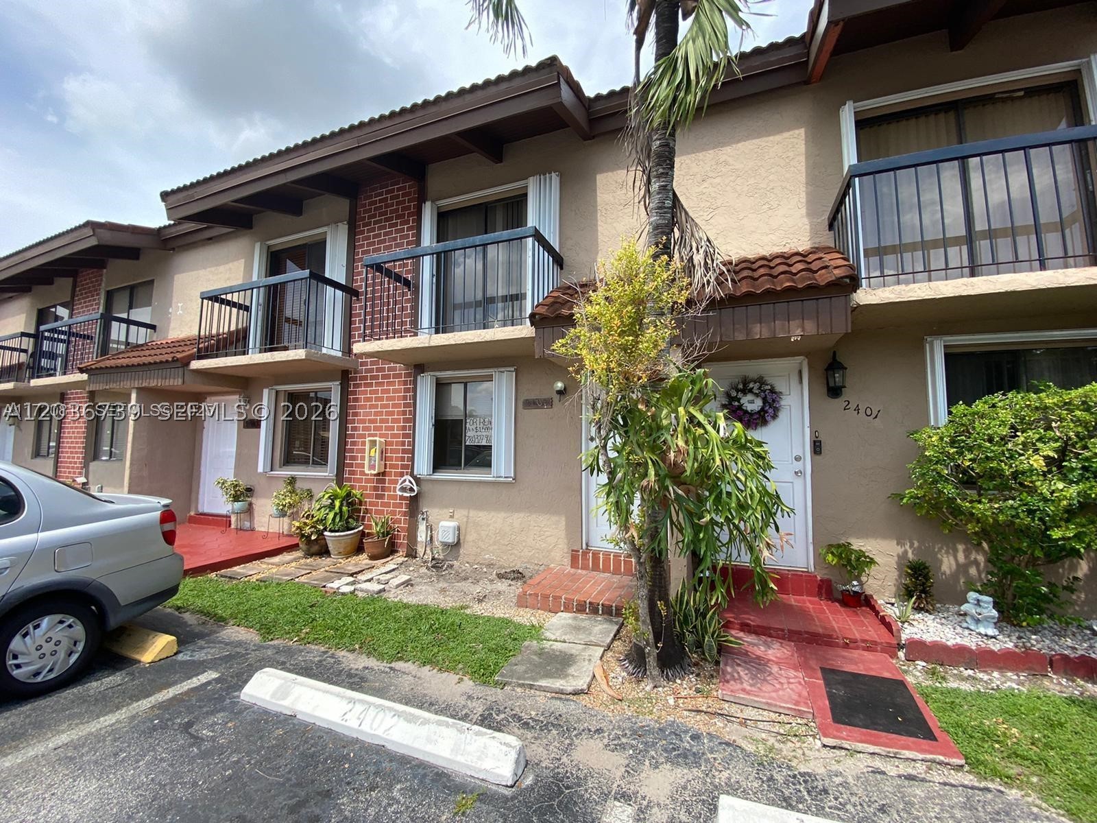 1813 SW 107th Ave #2402