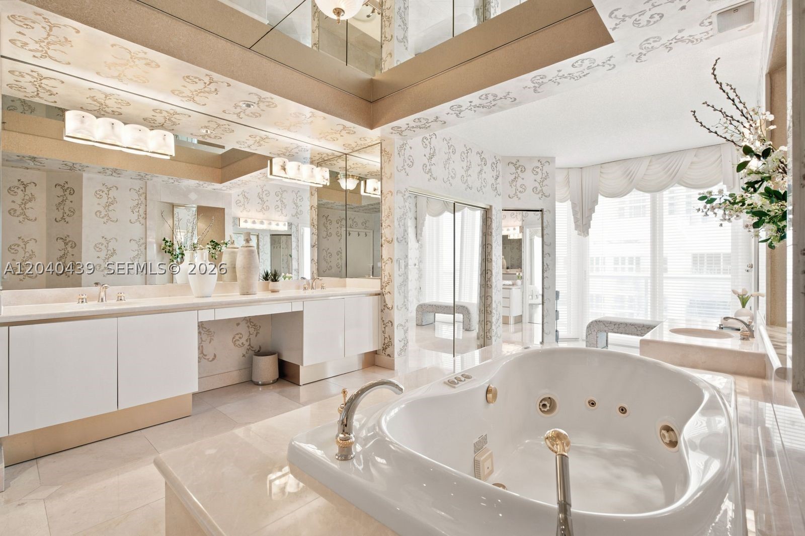 16445 Collins Ave #OS21/26(11B) Sunny Isles Beach, FL 33160
