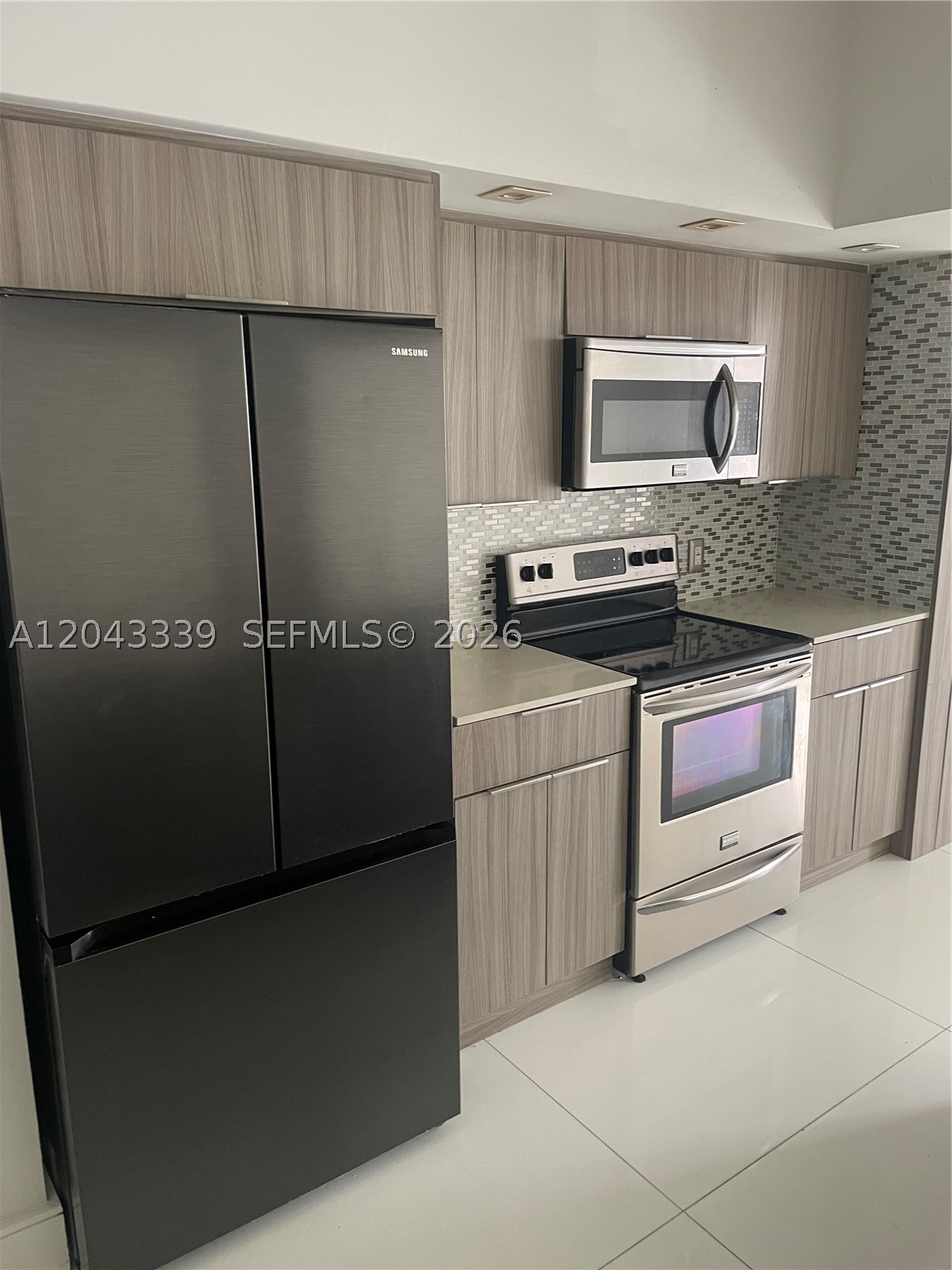 3155 NE 184th St #8105 Aventura, FL 33160