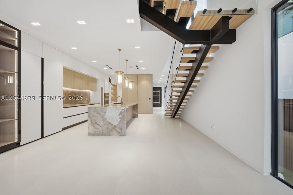 1332 NE 16th Ter Fort Lauderdale, FL 33304