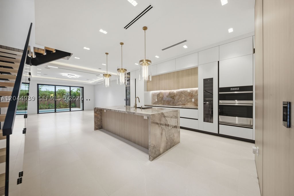 1332 NE 16th Ter Fort Lauderdale, FL 33304