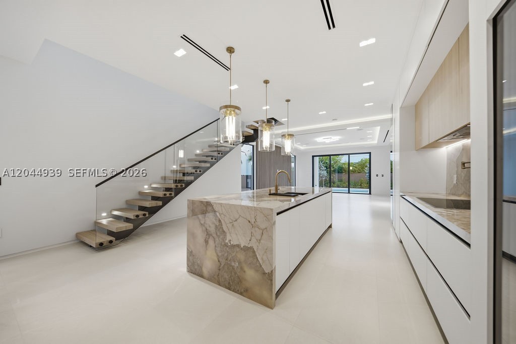 1332 NE 16th Ter Fort Lauderdale, FL 33304