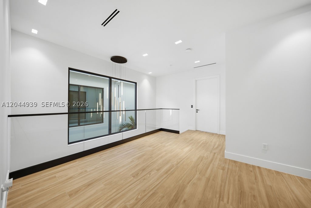 1332 NE 16th Ter Fort Lauderdale, FL 33304