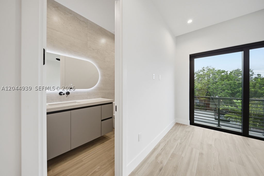 1332 NE 16th Ter Fort Lauderdale, FL 33304