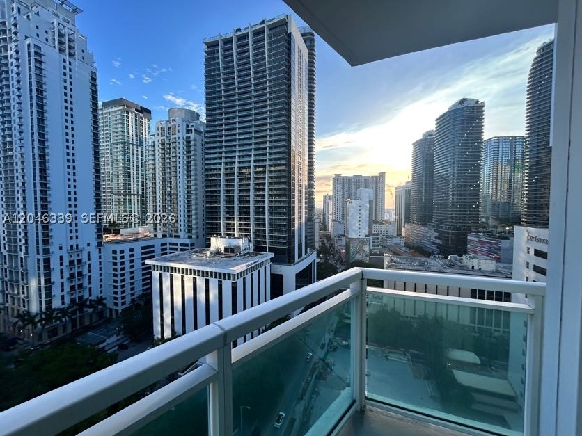 image The Plaza on Brickell West19