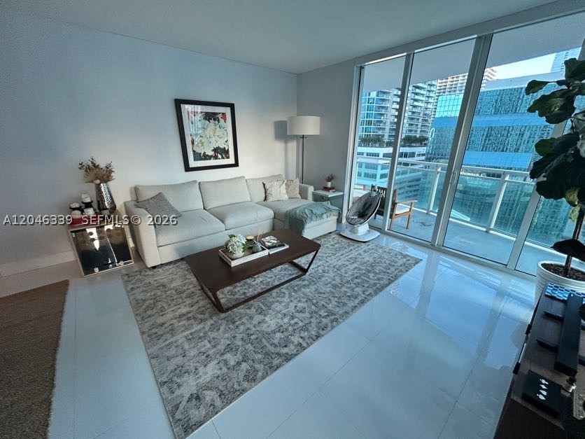 image The Plaza on Brickell West2