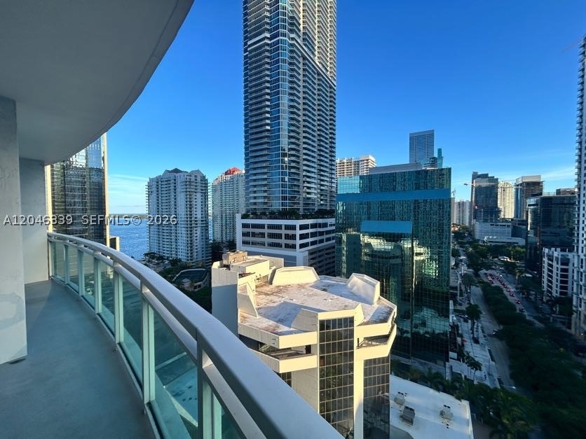 image The Plaza on Brickell West4