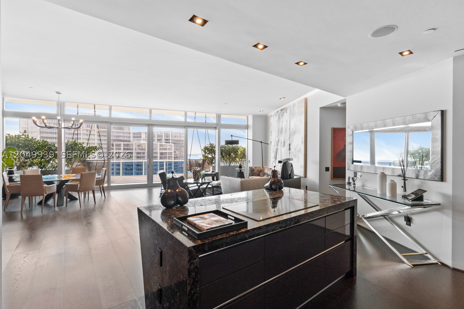 200 Biscayne Blvd Way #PH-5404 Miami, FL 33131